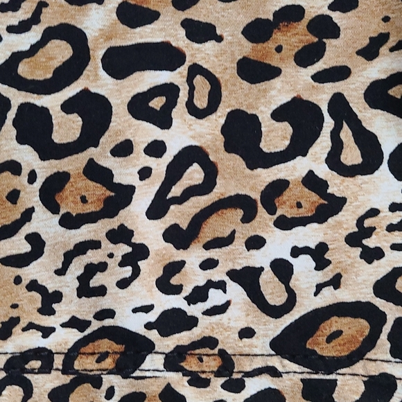 No Boundaries Leopard Print Pants - Picture 5 of 5